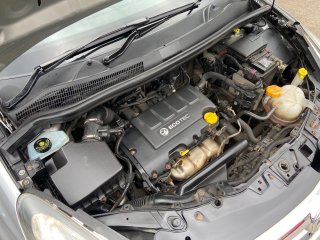 /photos/11933/9d4a68a2-972e-c353-d6f7-259e714b552b_i320x240.jpg