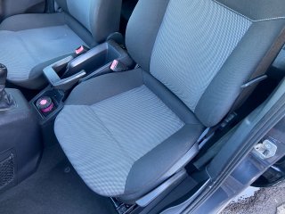 /photos/11933/f4c32b91-16f7-f0ef-a932-b001e7f9d60f_i320x240.jpg